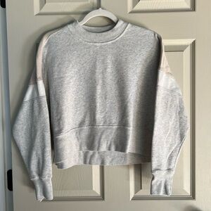 Abercrombie & Fitch Cropped Sweatshirt | XS